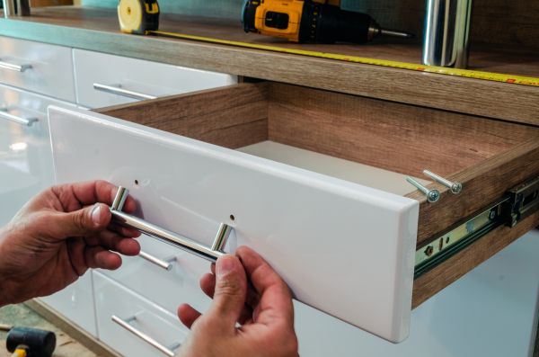 Drawer Handles Replacement in San Antonio