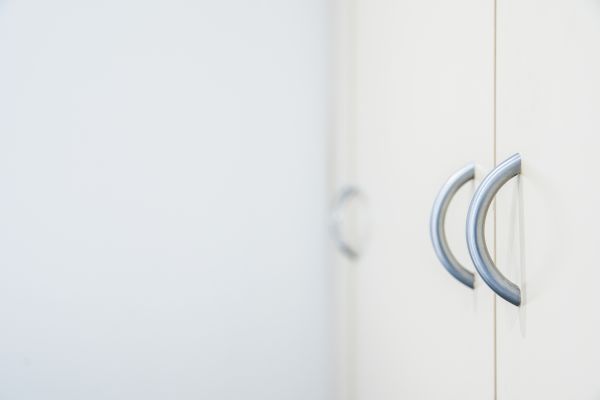 Cabinet Handle Replacement in San Antonio